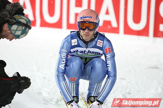 044 Michael Neumayer